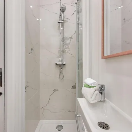 Apartment 165 - Urban Near Haussmann Boulevard Paris